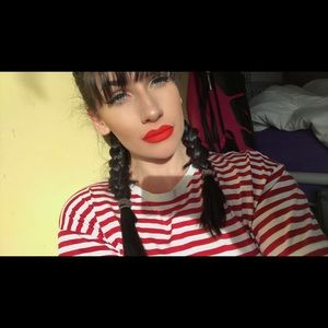 Meet your Posher, Caitlin